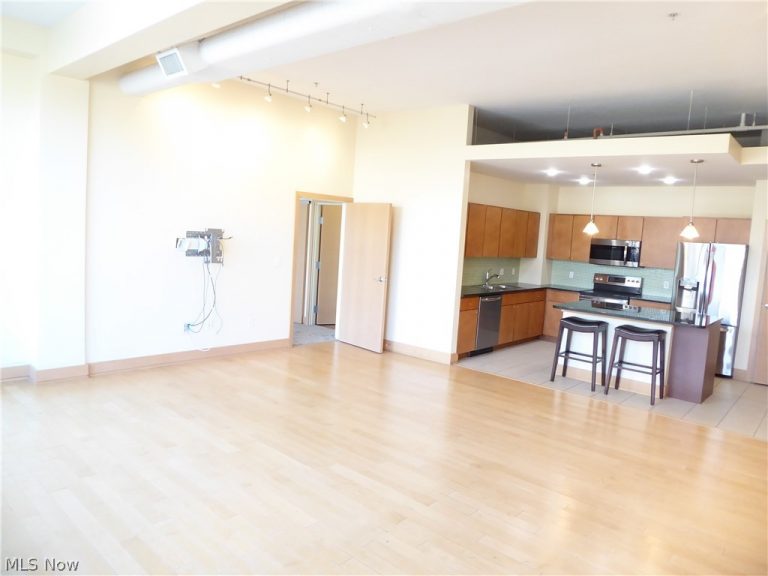 2030 Euclid Avenue #201, Cleveland, OH - Photo 8