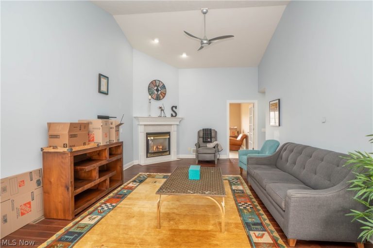 3301 Sumser Street, North Canton, OH - Photo 4