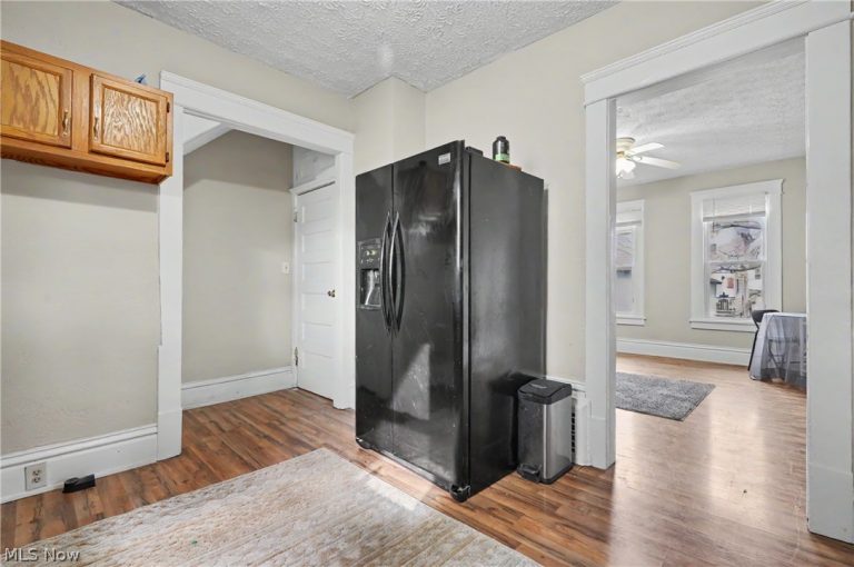 430 Oxford Street, Alliance, OH - Photo 4