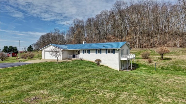 11652 Sandyville Road, Sandyville, OH, 44671