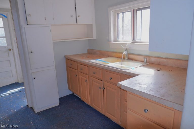 2147 Rankin Drive, Ravenna, OH - Photo 3