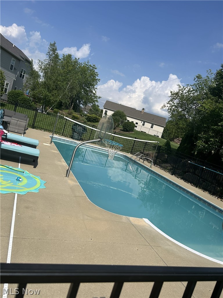 8888 Scotsbury Street, Massillon, OH - Photo 4