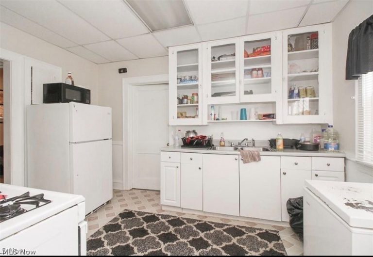 4005 E 144th Street, Cleveland, OH - Photo 2