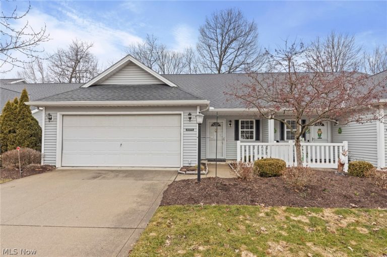 30370 Sugar Sand Lane, North Olmsted, OH - Photo 2