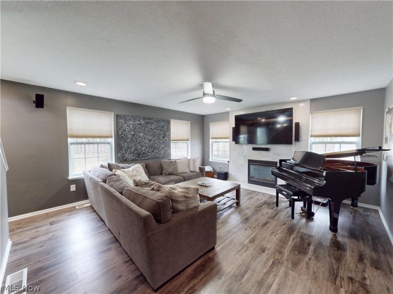 361 Firestone Boulevard, Akron, OH - Photo 5