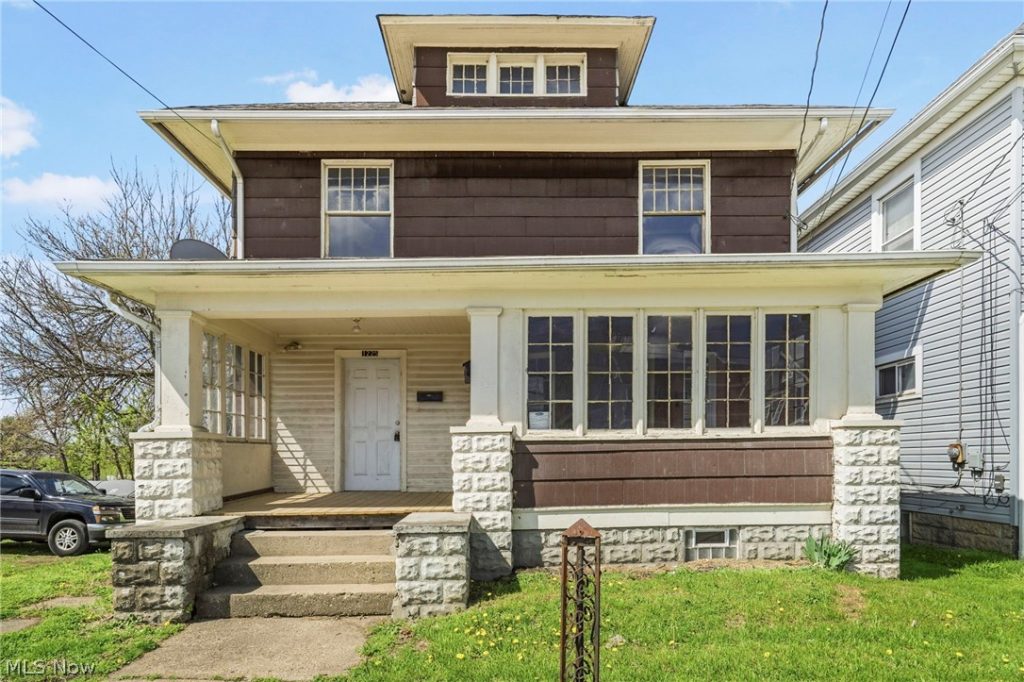 1225 Erie Street, Massillon, OH