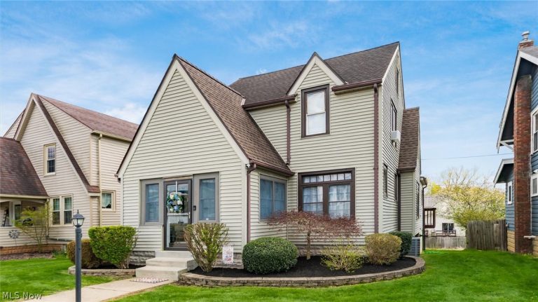 1022 Taylor Avenue, Cambridge, OH - Photo 2
