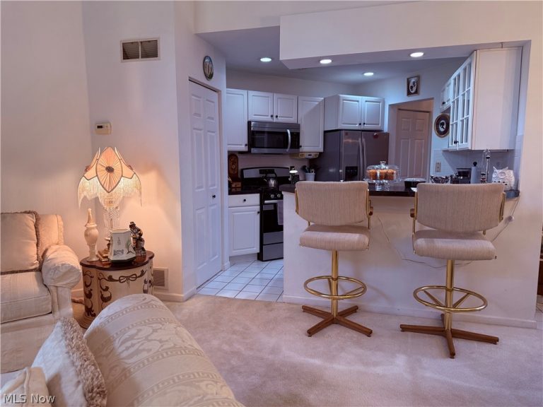 111 Aspen Court #3, Warren, OH - Photo 8