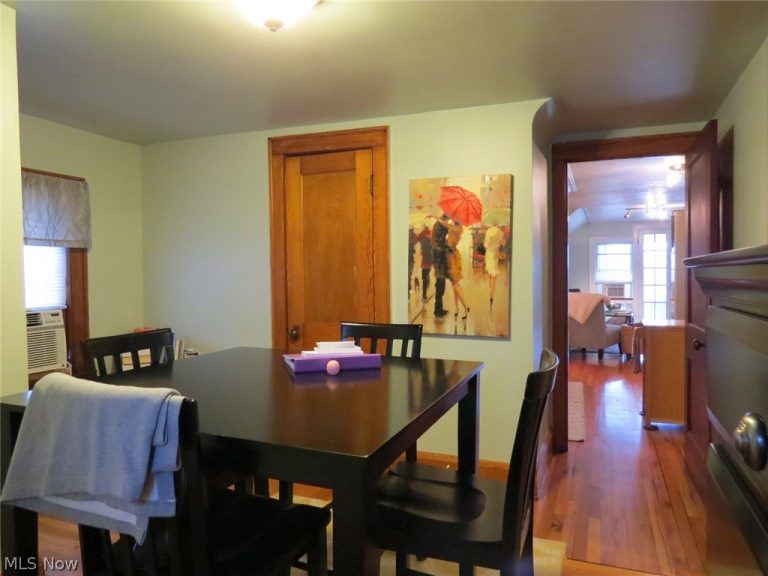 13834 Clifton Boulevard, Lakewood, OH - Photo 6