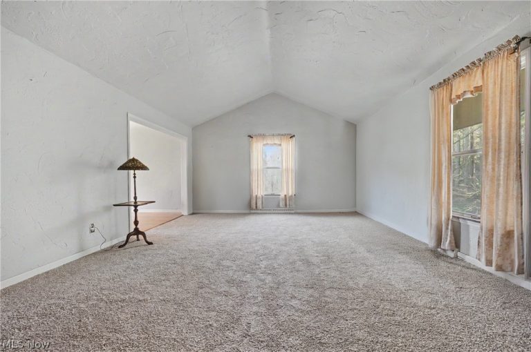 1291 Revere Road, Akron, OH - Photo 6