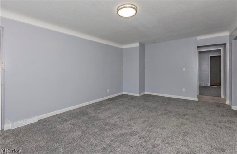 1460 Belvoir Boulevard, South Euclid, OH - Photo 4