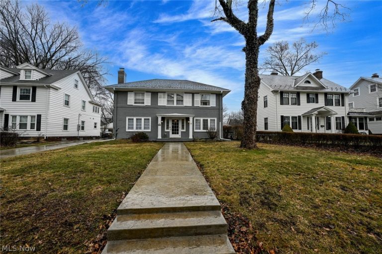 2927 Huntington Road, Shaker Heights, OH - Photo 2