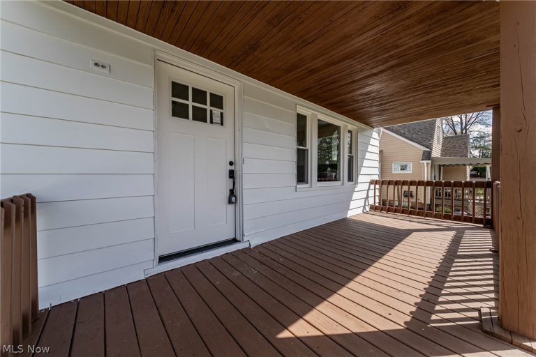 17408 Elsienna Avenue, Cleveland, OH - Photo 2