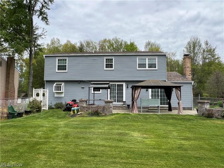8908 Sherwood Drive, Warren, OH - Photo 4