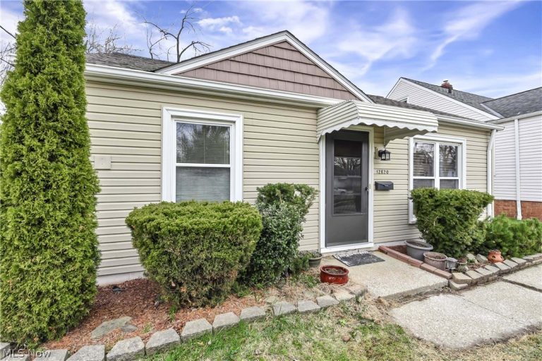 12820 Longmead Avenue, Cleveland, OH - Photo 2
