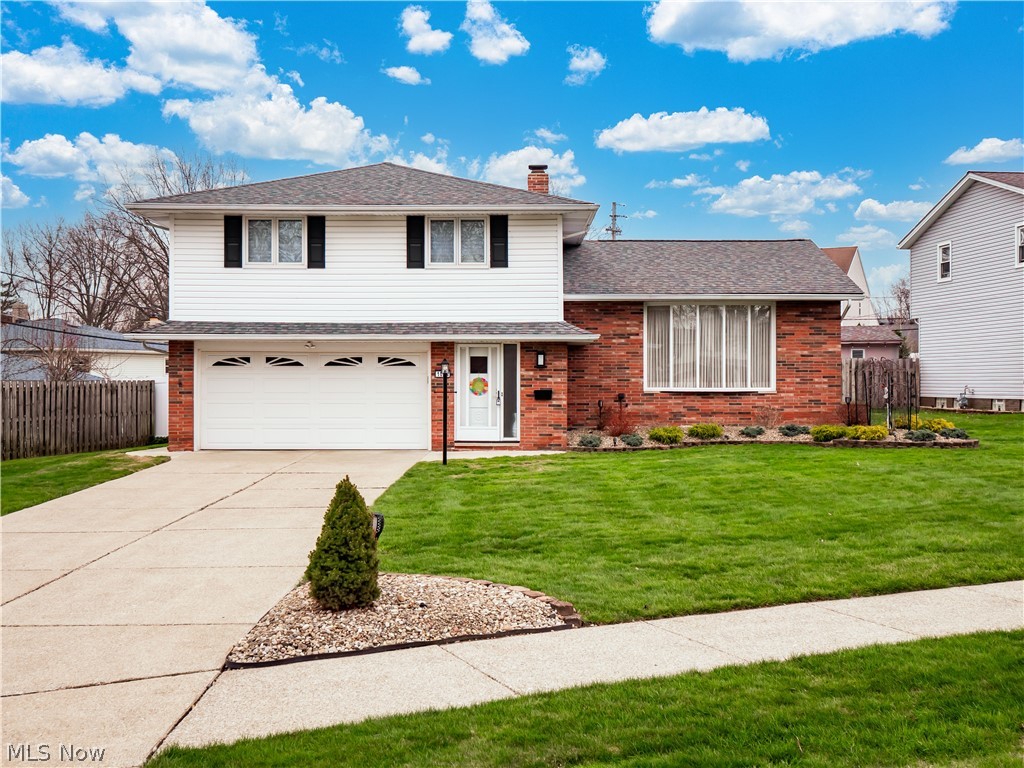1044 Joy Oval, Seven Hills, OH