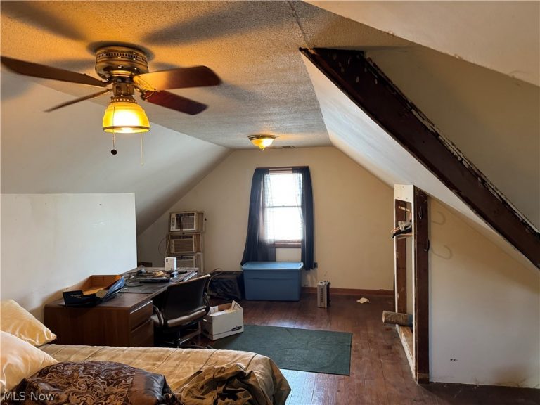 30102 Mildred Drive, Willowick, OH - Photo 3