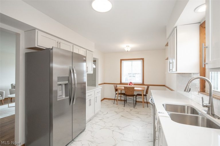 451 Fulmer Avenue, Akron, OH - Photo 6