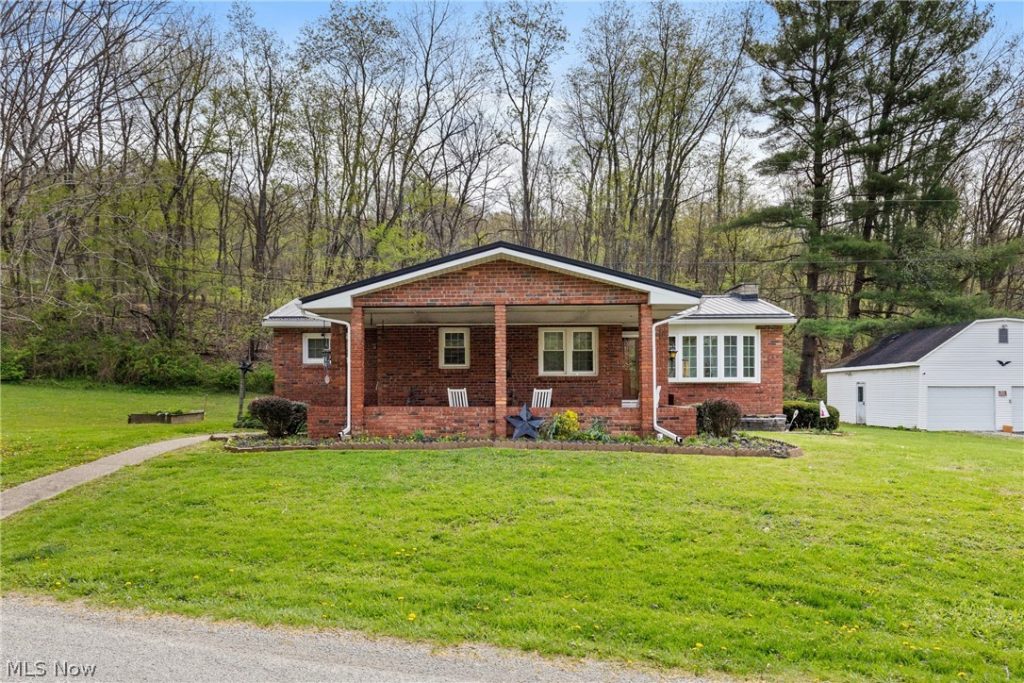 55291 Town Hill Road, Jacobsburg, OH