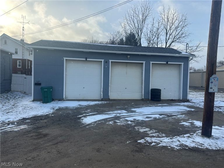 403 Nassau Street, East Canton, OH - Photo 3