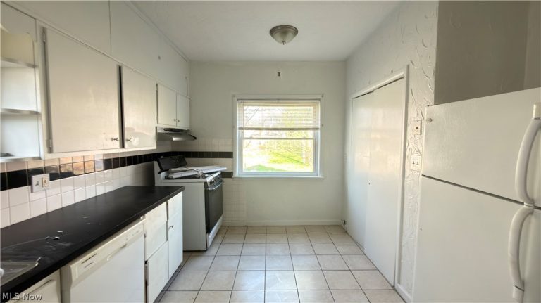 3581 149th Street, Cleveland, OH - Photo 5