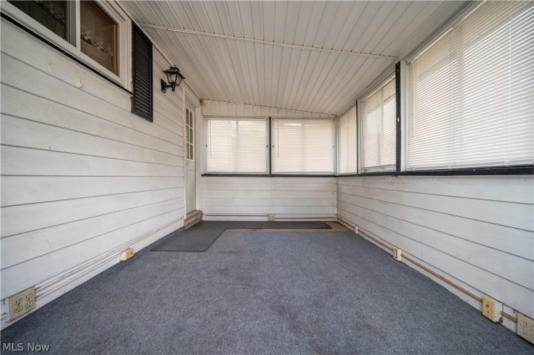 2101 Cherry Hill Avenue, Youngstown, OH - Photo 8