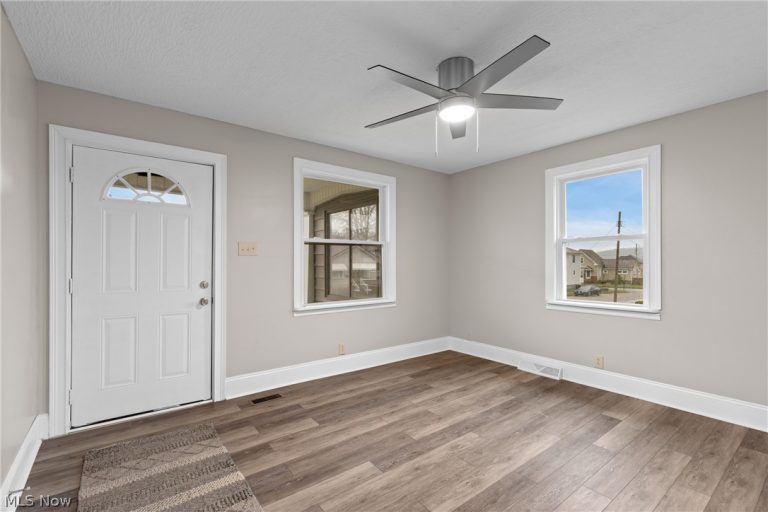 3931 Olive Avenue, Shadyside, OH - Photo 6