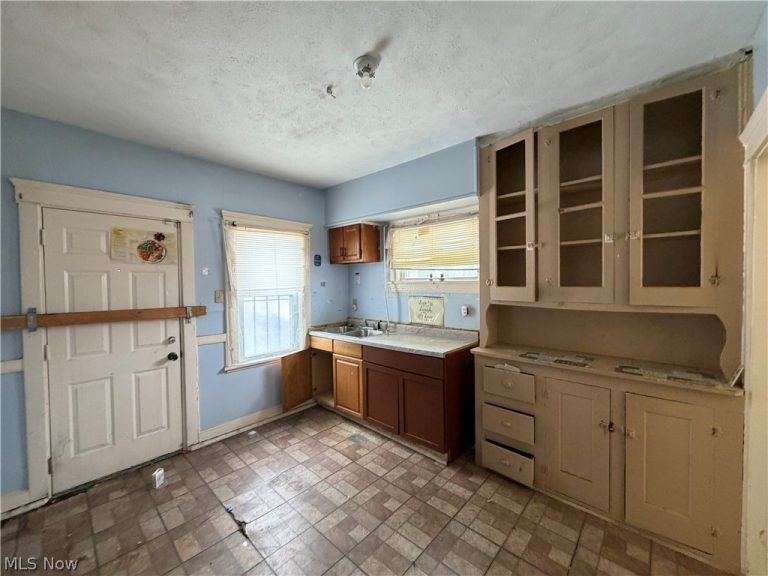 3388 128 Street, Cleveland, OH - Photo 5