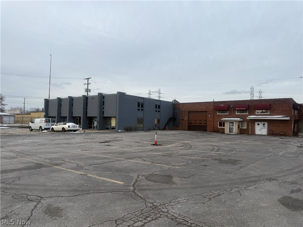 11350 Brookpark Road #A, Brooklyn, OH
