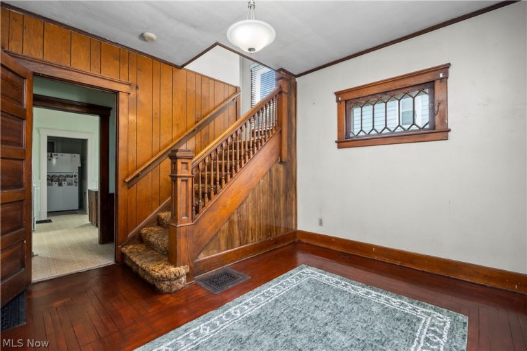 1820 32nd Street, Lorain, OH - Photo 3