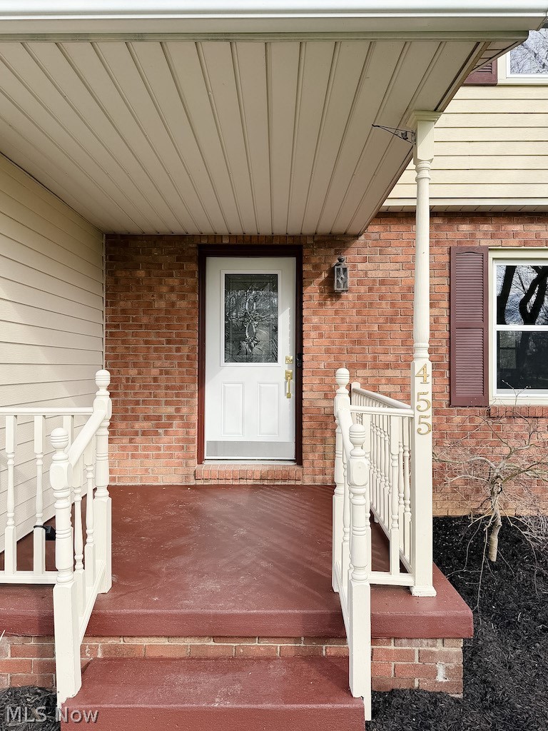 455 Barrenwood Drive, Wadsworth, OH - Photo 2