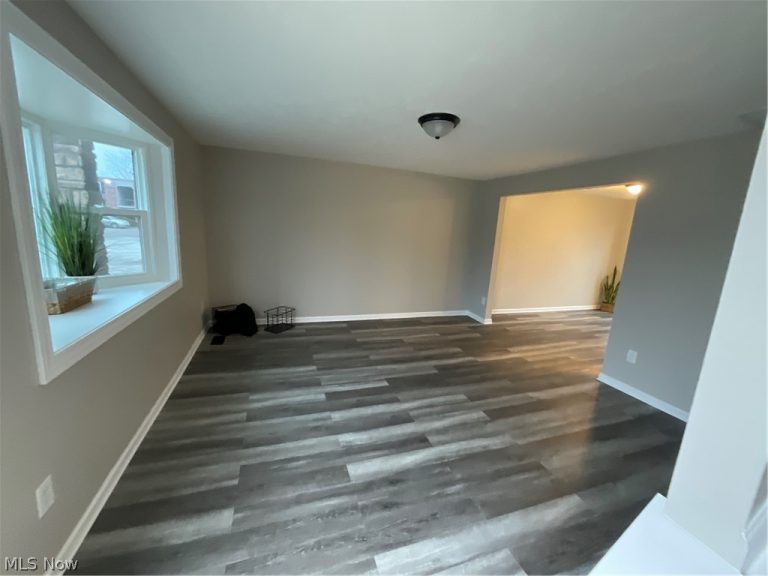 3960 Erie Avenue #9, Lorain, OH - Photo 4