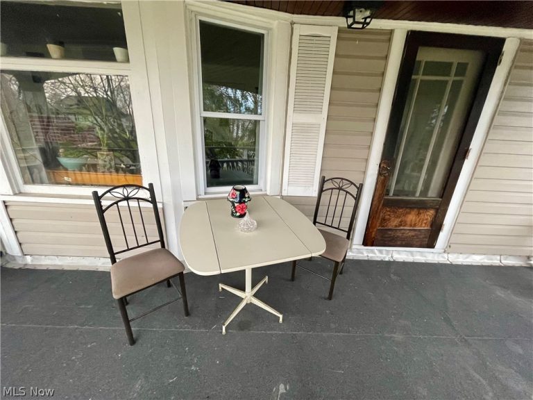 3284 West Boulevard, Cleveland, OH - Photo 8