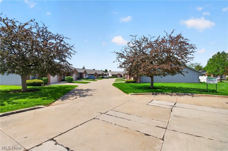 1044 Patrick Place #19, Wooster, OH - Photo 3