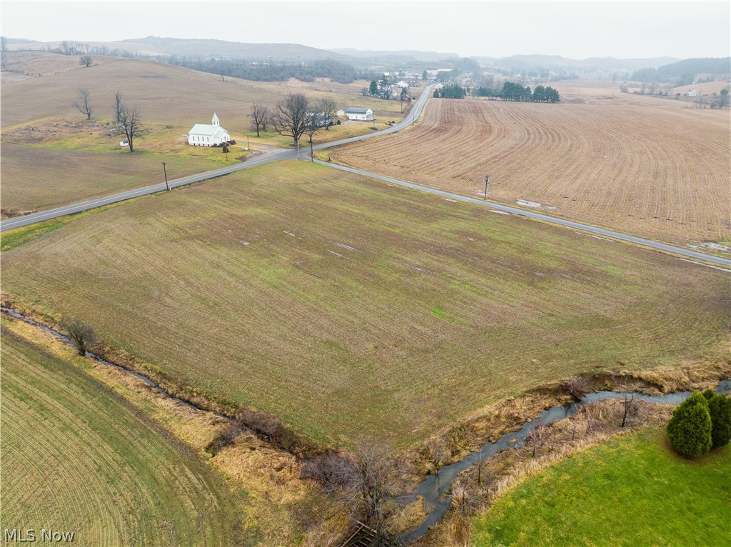 3967 Crooked Run Road, New Philadelphia, OH