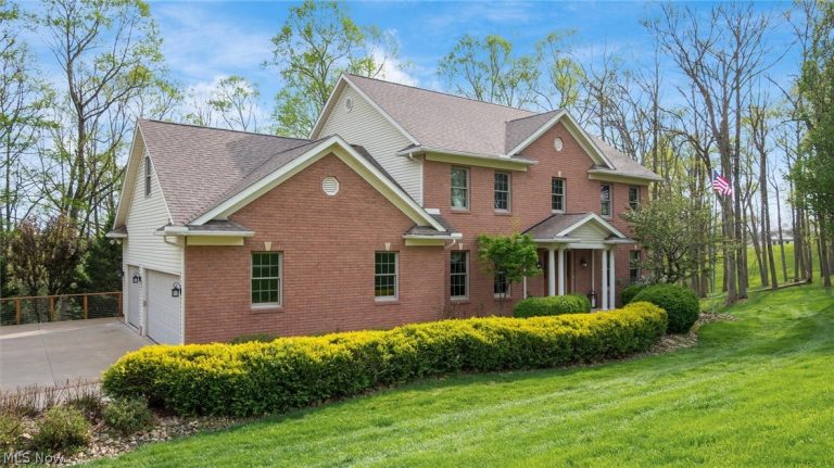 2540 Nicholas Lane, Dresden, OH - Photo 3