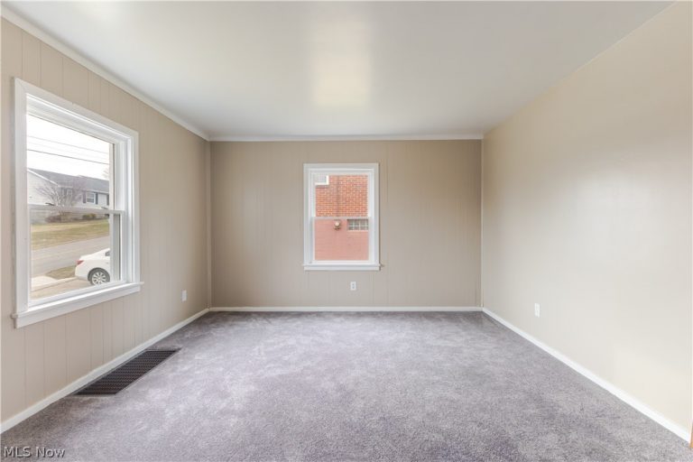 3809 Marland Heights Road, Weirton, WV - Photo 6