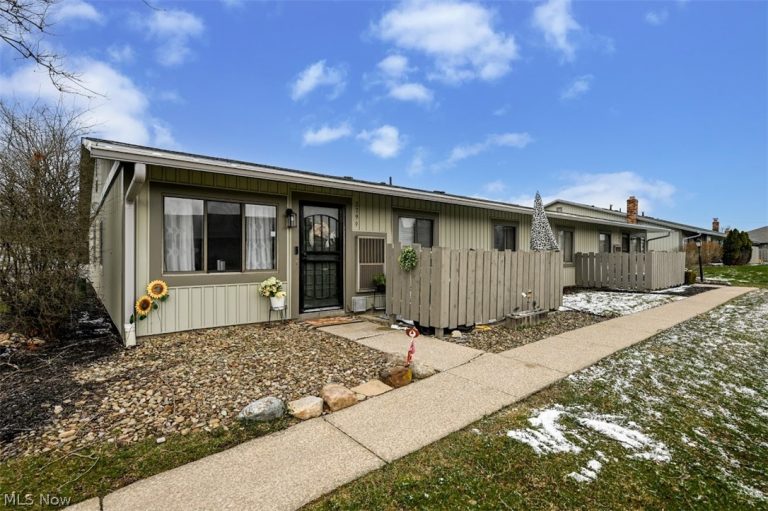 2799 Mull Avenue #10-B, Copley, OH, 44321