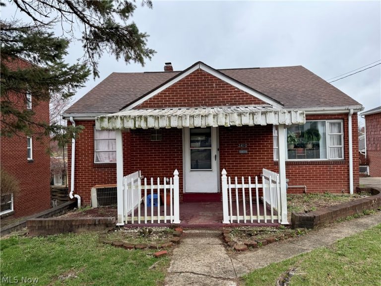 2410 Sunset Boulevard, Steubenville, OH, 43952