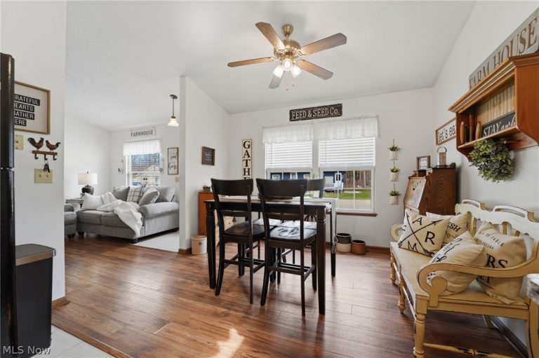 5206 University Drive, Geneva, OH - Photo 8