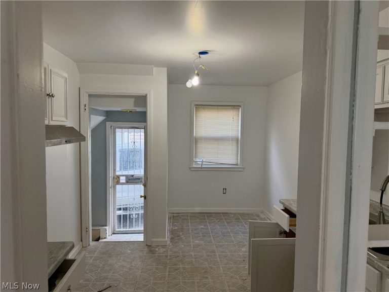 3813 143rd Street, Cleveland, OH - Photo 2