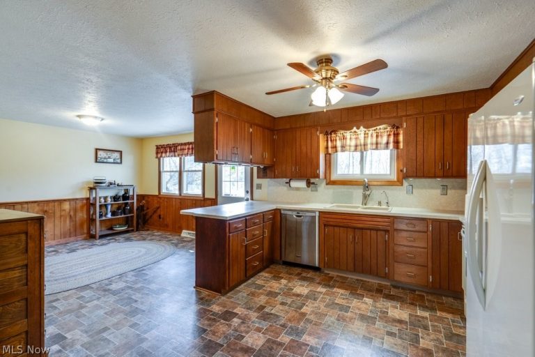 15269 Arnold Road, Dalton, OH - Photo 6