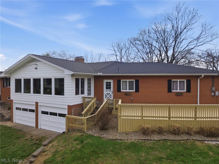 3221 Arrow Point Drive, Zanesville, OH - Photo 3