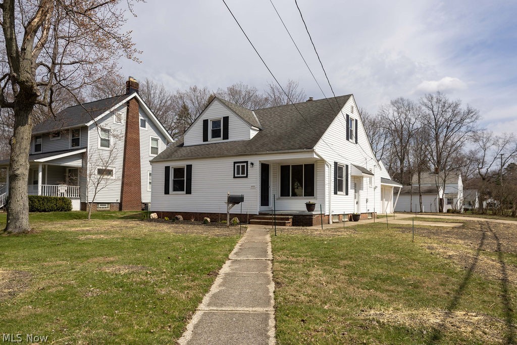 1639 Edgefield Road, Lyndhurst, OH