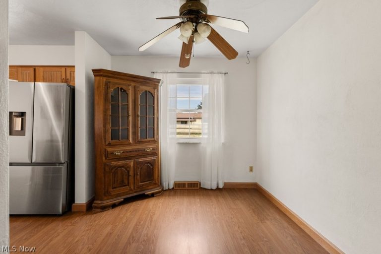 115 Arena Drive, Weirton, WV - Photo 6