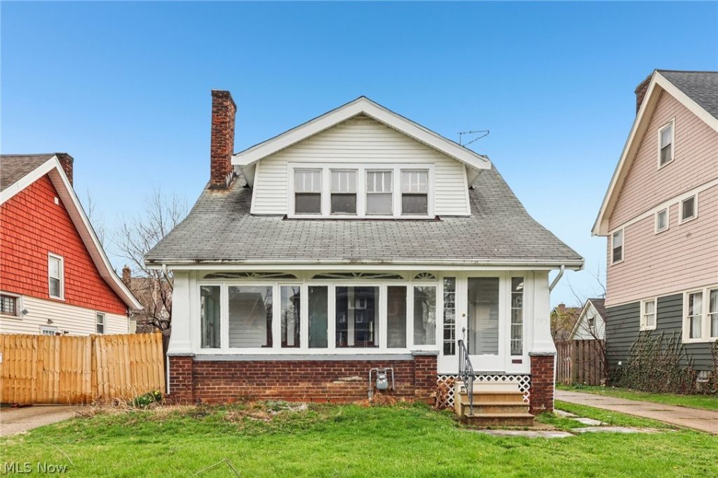 293 151 Street, Cleveland, OH