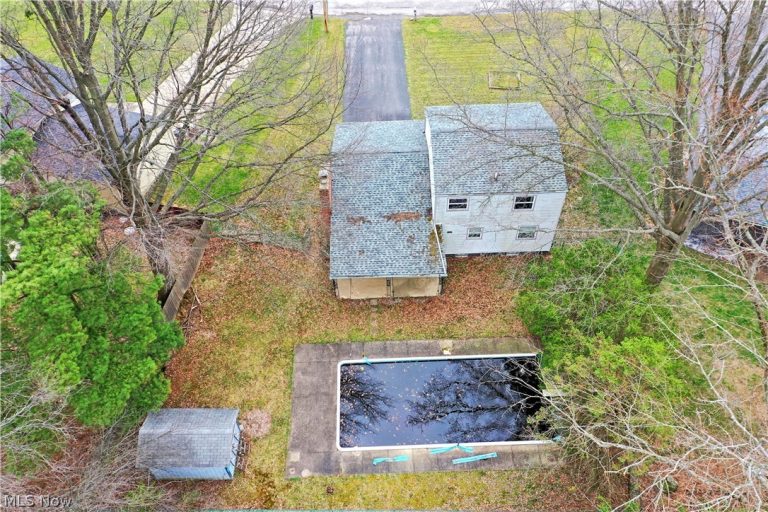 1756 Penny Lane, Youngstown, OH - Photo 4