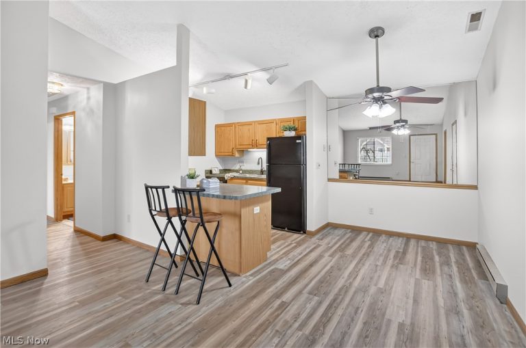 35965 Westminister Avenue, North Ridgeville, OH - Photo 8