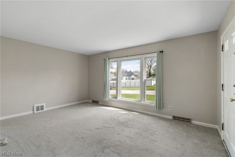 2342 25th Street, Cuyahoga Falls, OH - Photo 6