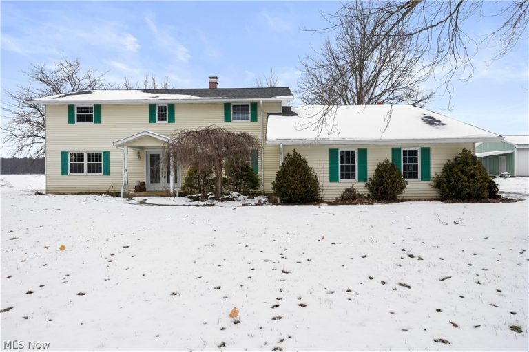 39738 Banks Road, Grafton, OH - Photo 4